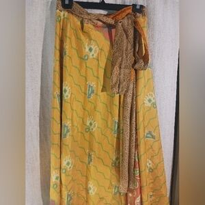 Western floral wrap skirt lightweight and flowy womens small medium
